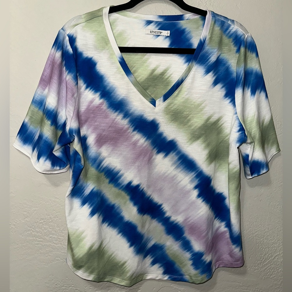 Chico's Blue and Green Watercolor Tie-Dye V-Neck Short Sleeve T-Shirt Top